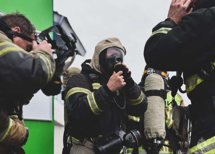 Пожар потушили в подвале ТК «Сидней»