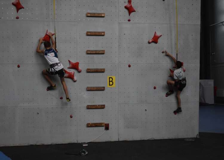 Первые областные соревнования прошли в центре скалолазания имени Алевтины Цвиренко