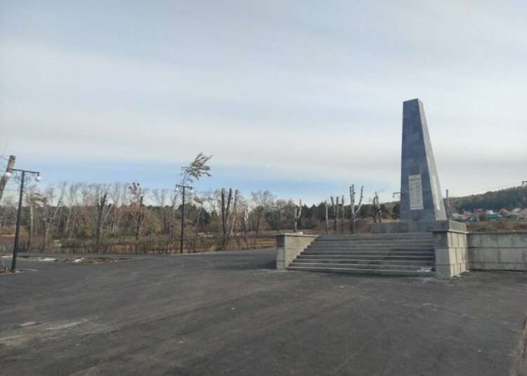 Памятник погибшим в годы Гражданской войны отреставрировали в Миассе