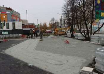 Продолжается благоустройство нечетной стороны улицы Лихачёва в Миассе