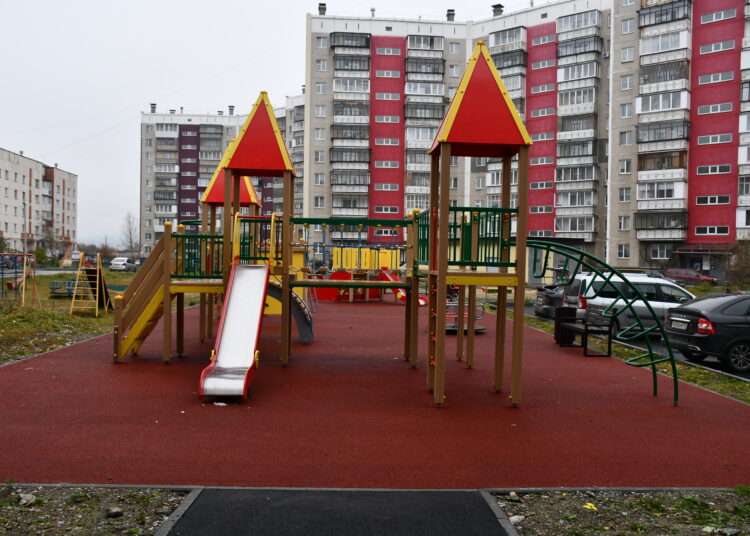 Парковки, тротуары и детские площадки: где произошли перемены?