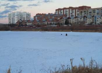 Установлен запрет выхода на лед водоемов в Миассе