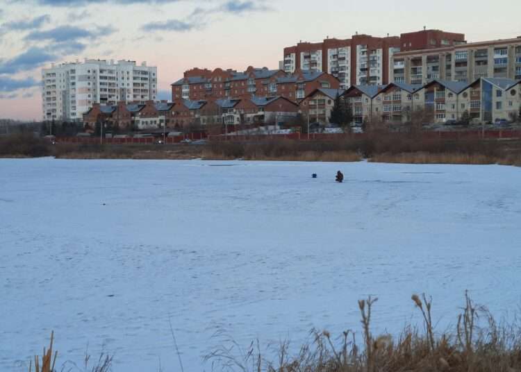 Установлен запрет выхода на лед водоемов в Миассе