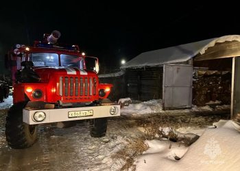 Крупный пожар произошел в южной части Миасса