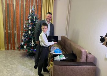 Евгений Субачев исполнил желание школьника из Миасса в рамках акции «Снеговики-добряки»