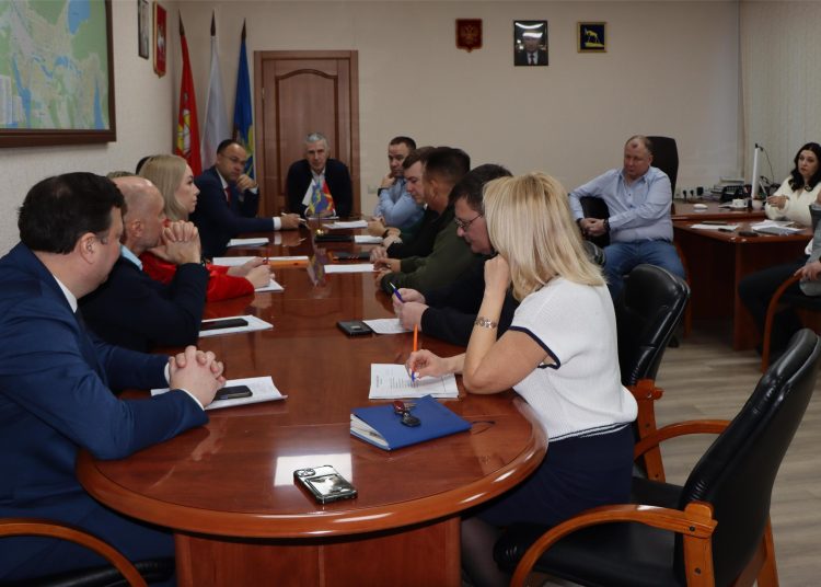 Коммунальные итоги праздников, пешеходная безопасность, подготовка к Крещению