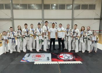 Миасские спортсмены стали стали победителями и призерами Межрегионального турнира по каратэ киокусинкай