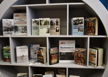 Днем – детективы, ночью – фантастика