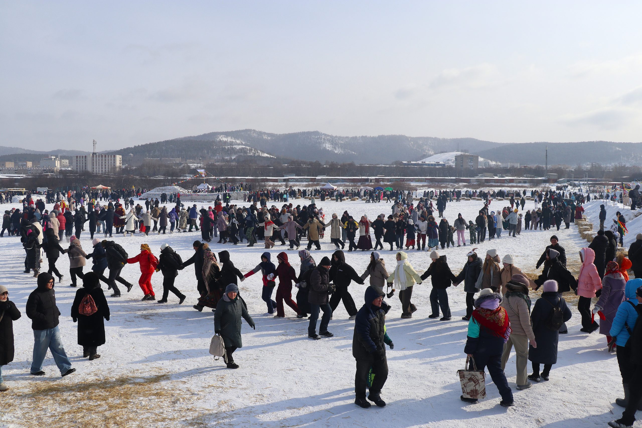 "Гори-гори ясно!" Ой, да широко, ох, да раздольно прошла Масленица в Миассе!