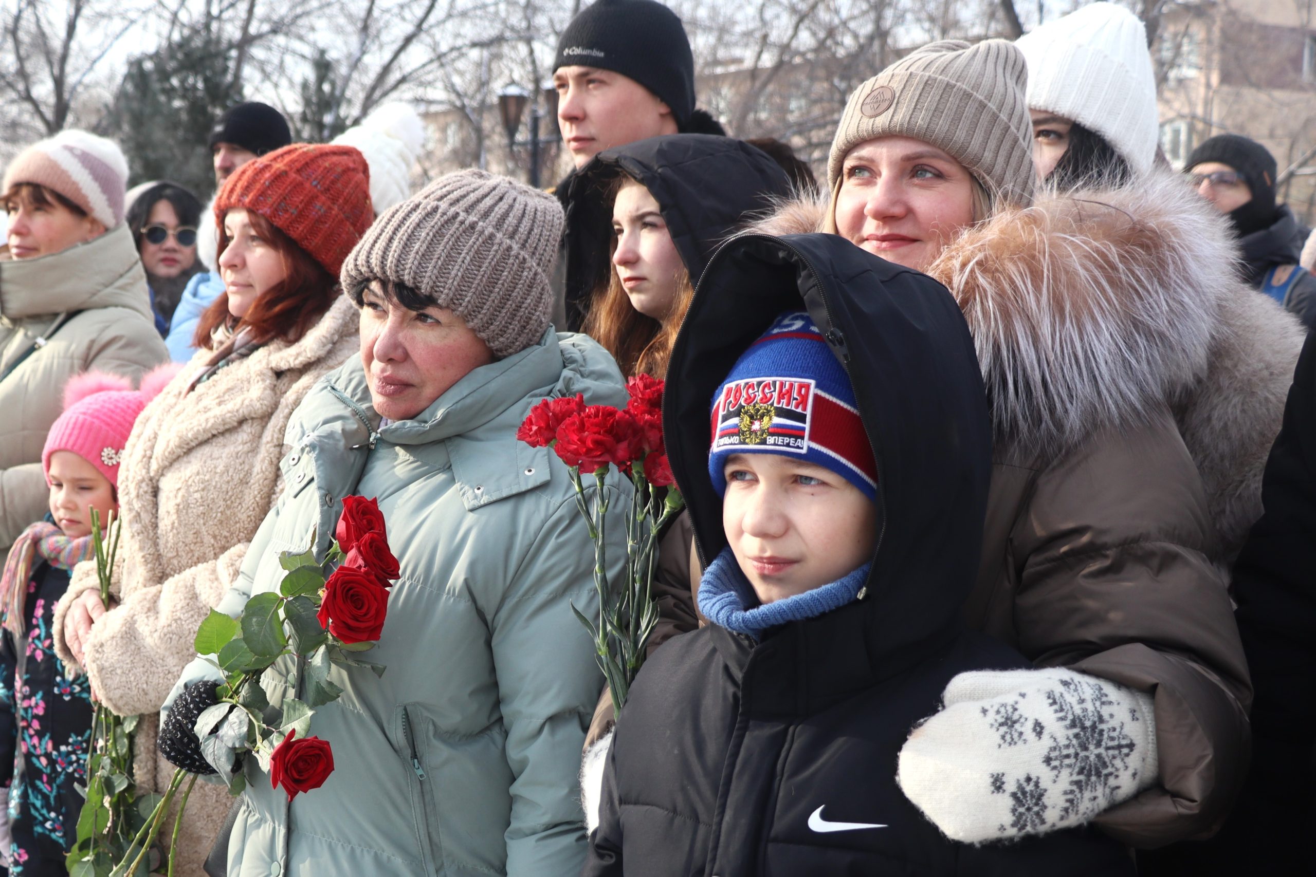 «Нет выше долга, чем служить Родине!»: Миасс отмечает День защитника Отечества