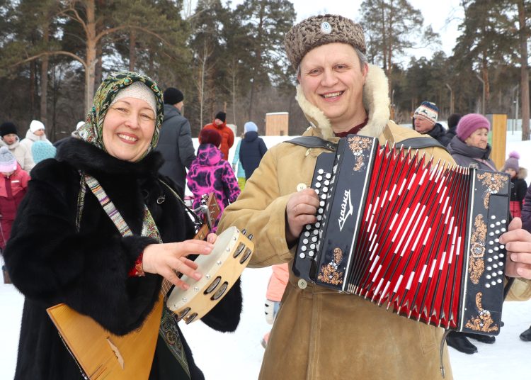 Заиграли блины да гуляньице народное для деток малых и уже выросших