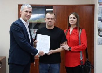 Четыре молодые семьи получили сертификаты на жилье в Миассе