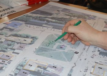 Миасцы предлагают установить на площади Труда и памятник Ленину, и часовню