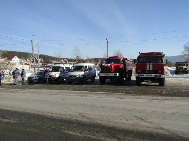В поселке Динамо временно перекроют дорогу