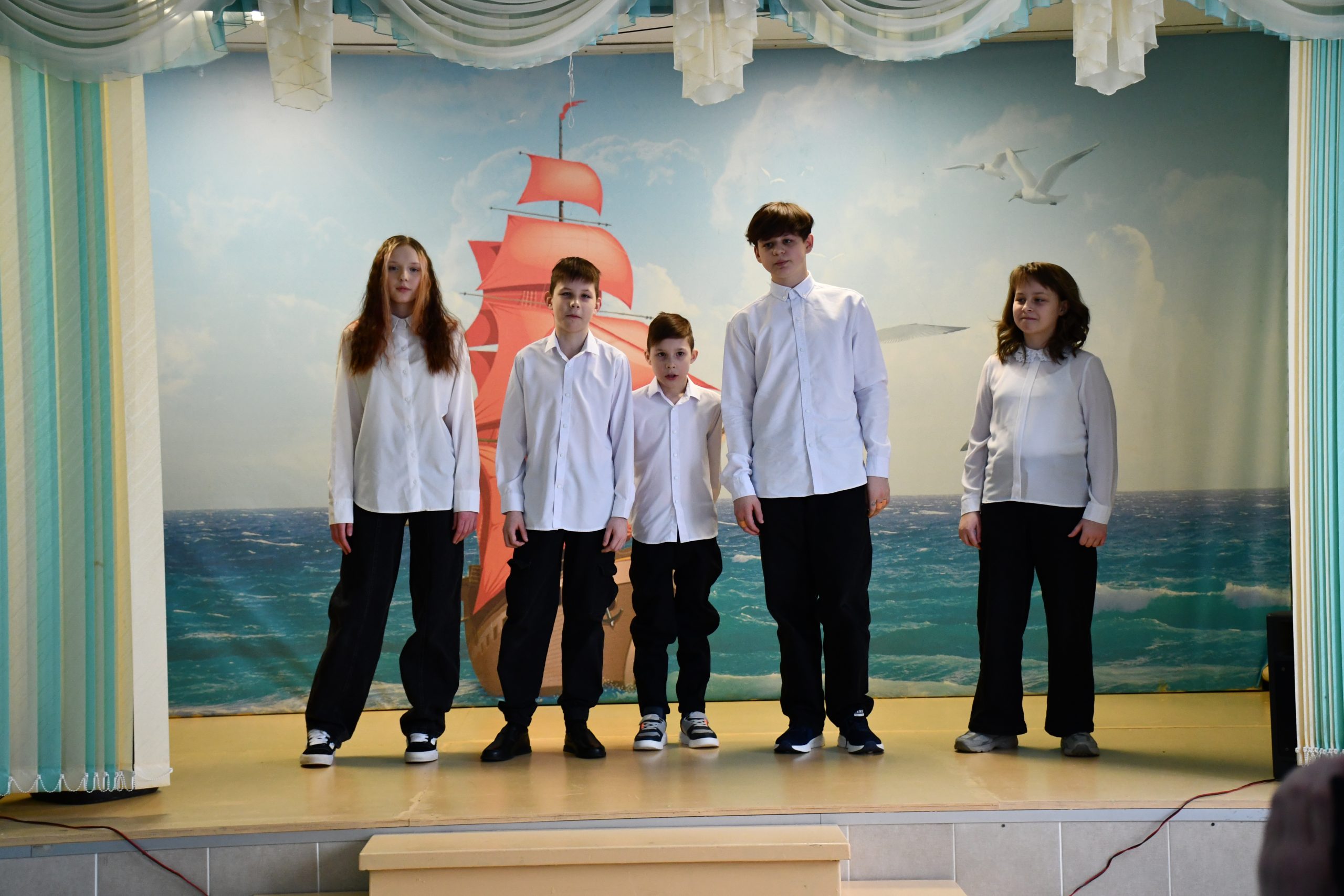 Росгвардейцы подготовили музыкальный подарок воспитанникам Центра помощи детям «Алые паруса»