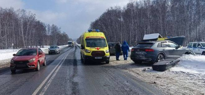 Лобовое столкновение на трассе М-5 под Миассом: в ДТП пострадал ребенок