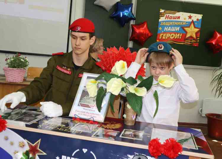 Еще одна Парта Героя появилась в школе №20 в Миассе