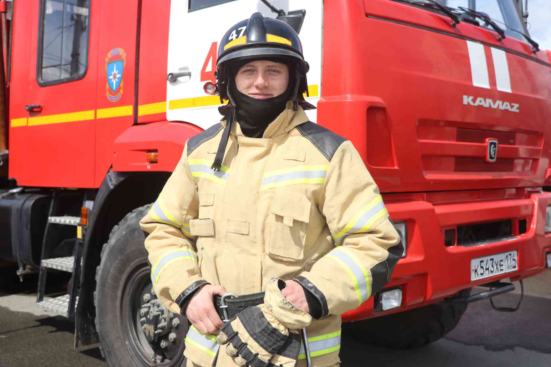 Огонь, вода и музыка: пожарные подарили горожанам праздник