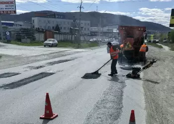 Ремонт дорог продолжается в Миассе