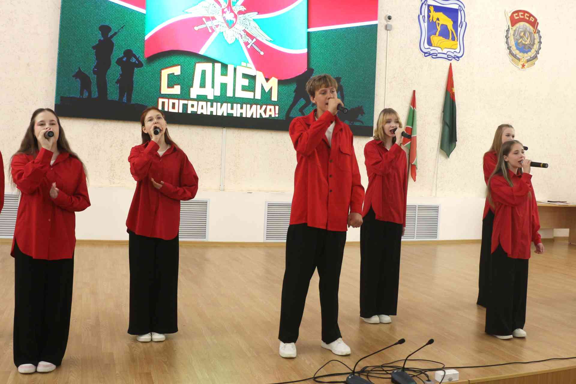 «Граница – на замке»: День пограничника отметили в Миассе.