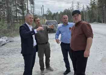 Дорогу к Тургоякскому рудоуправлению приводят в порядок общими силами