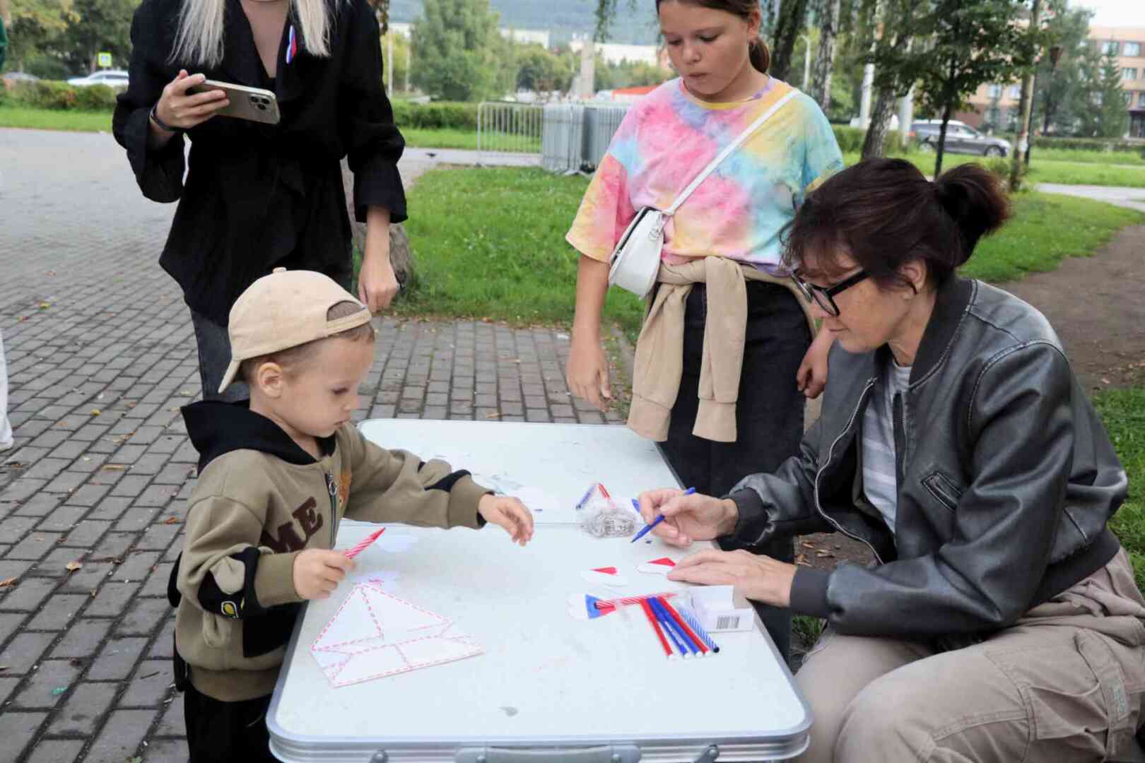 Праздник в цветах своей страны