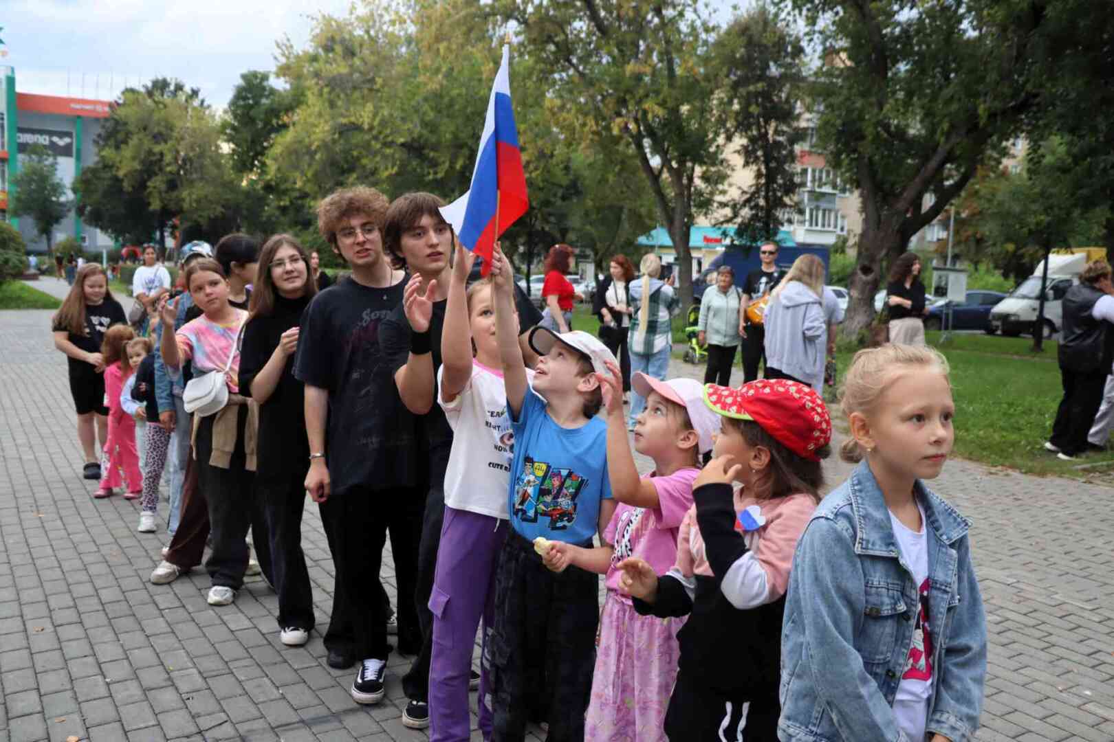Праздник в цветах своей страны