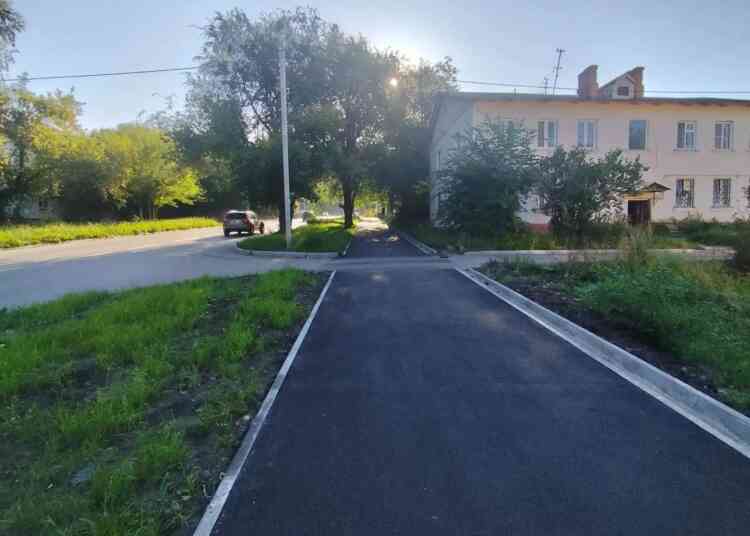 Обновление улицы Лихачёва в Миассе: на нечетной стороне завершено благоустройство
