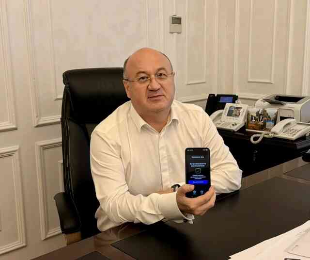 Председатель избиркома Евгений Голицын проголосовал на выборах с помощью ДЭГ