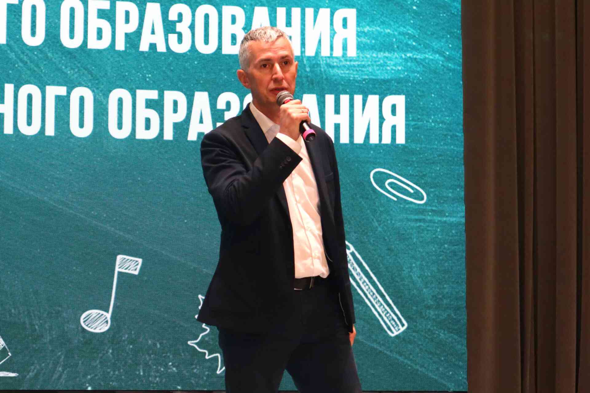 Призвание – учить: в Миассе чествовали лучших педагогов